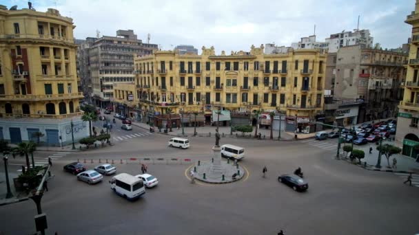 Cairo Egipto Diciembre 2017 Plaza Talaat Harb Con Tráfico Rápido — Vídeos de Stock