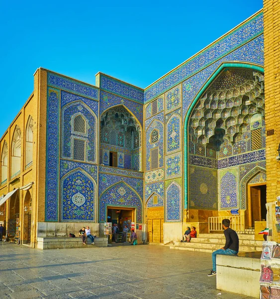 Het portaal van Sheikh Lotfollah moskee, Isfahan, Iran — Stockfoto