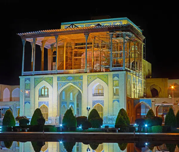 Isfahan, İran'ın akşam ışıklar — Stok fotoğraf