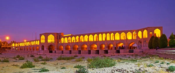 Panorama serale del ponte di Isfahan, Iran — Foto Stock