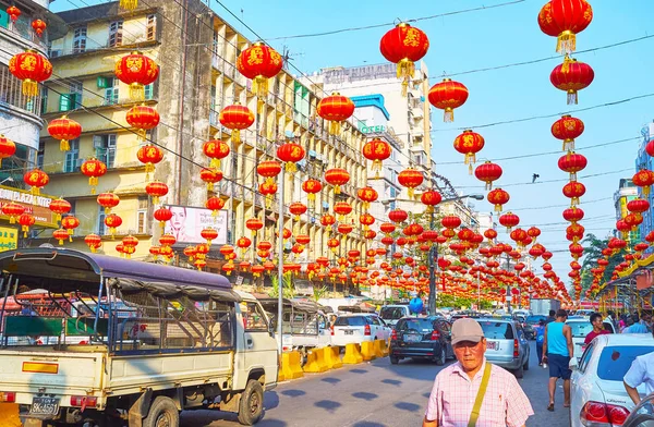 Çin mahallesinde, Yangon, Myanmar kırmızı fener