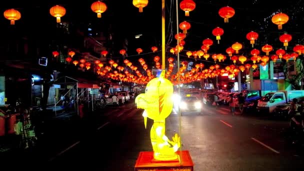 Yangon Myanmar Febrero 2018 Brillante Linterna Dragón Decora Camino Maha — Vídeo de stock