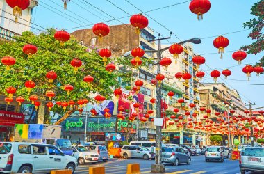 Yangon, Myanmar'da Bahar Şenliği