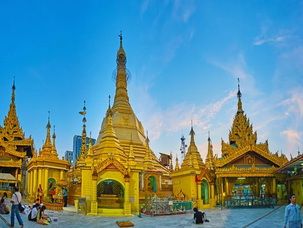 Skönheten i Sule Paya, Yangon, Myanmar — Stockfoto