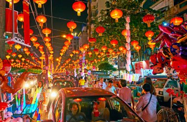 Çin mahallesinde bahar Festivali sırasında Yangon, Myanmar trafik 