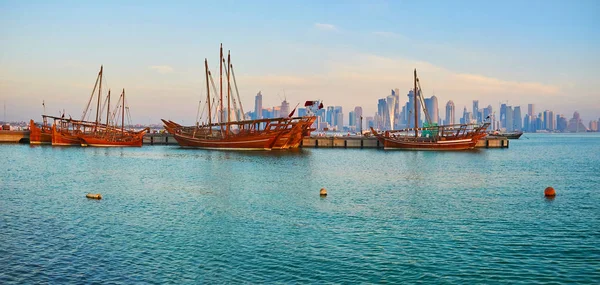 Traditional boats in Qatar — Stock Photo, Image