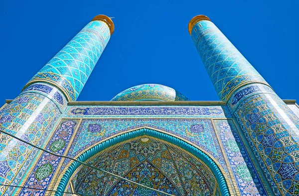 Minarety Jameh mosque, Rayen, Iran — Zdjęcie stockowe