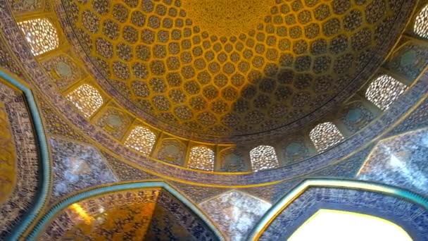 Isfahan Irão Outubro 2017 Mesquita Sheikh Lotfollah Ostenta Excelente Interior — Vídeo de Stock
