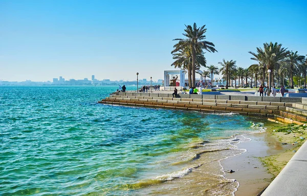 Njut av marinmålning i Doha, Qatar — Stockfoto