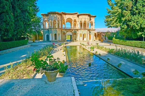 Im schattigen Shazdeh-Garten, Mahan, Iran — Stockfoto