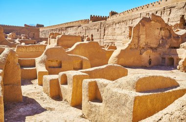 Issız mimari Rayen, İran