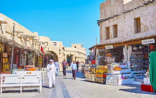 Sklepy z pamiątkami z Souq Waqif, Ad-Dauha, Katar — Zdjęcie stockowe