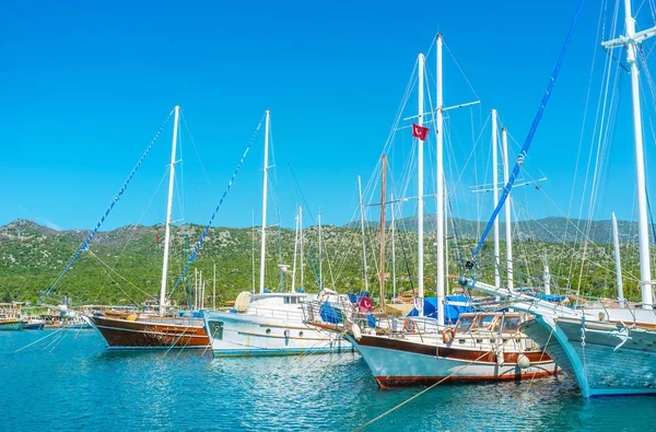 Voyage en bateau dans la baie de Kekova, Turquie — Photo