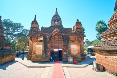The ancient Gu Byauk Gui Cave Temple in Bagan, Myanmar clipart