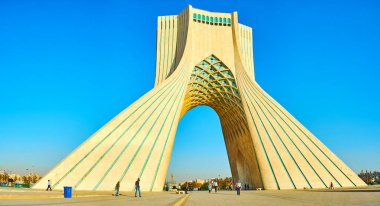 Tahran, İran'ın Azadi Kulesi