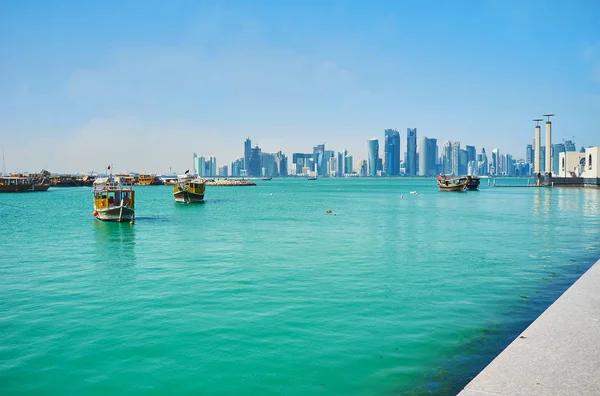 Primera línea de mar en Doha, Qatar — Foto de Stock