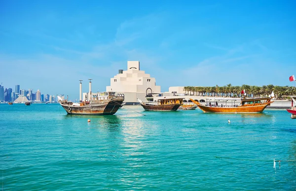 Dhows em Golfo Pérsico, Doha, Qatar — Fotografia de Stock