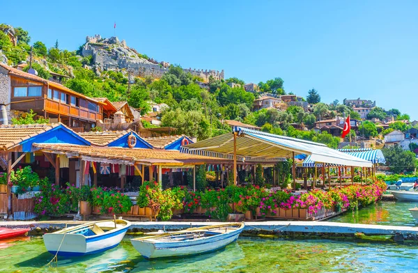 Idillyc resort en Kekova Bay, Kalekoy, Turquía — Foto de Stock