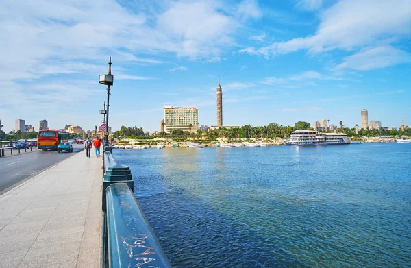 Op Qasr El Nil brug, Cairo, Egypte — Stockfoto