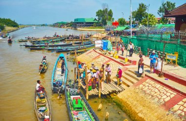 Busy wharf in Ywama village, Inle Lake, Myanmar