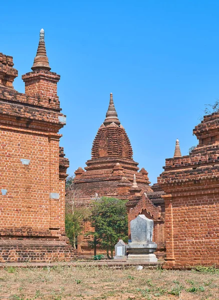 A csoport a templomok Bagan, Mianmar — Stock Fotó