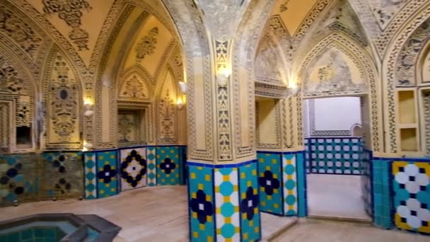 Kashan Iran October 2017 Intricate Decoration Medieval Hall Sultan Amir — Stock Video