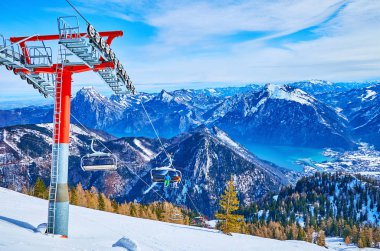 Traunsee Vadisi 'nin üzerinde, Feuerkogel Dağı, Ebensee, S