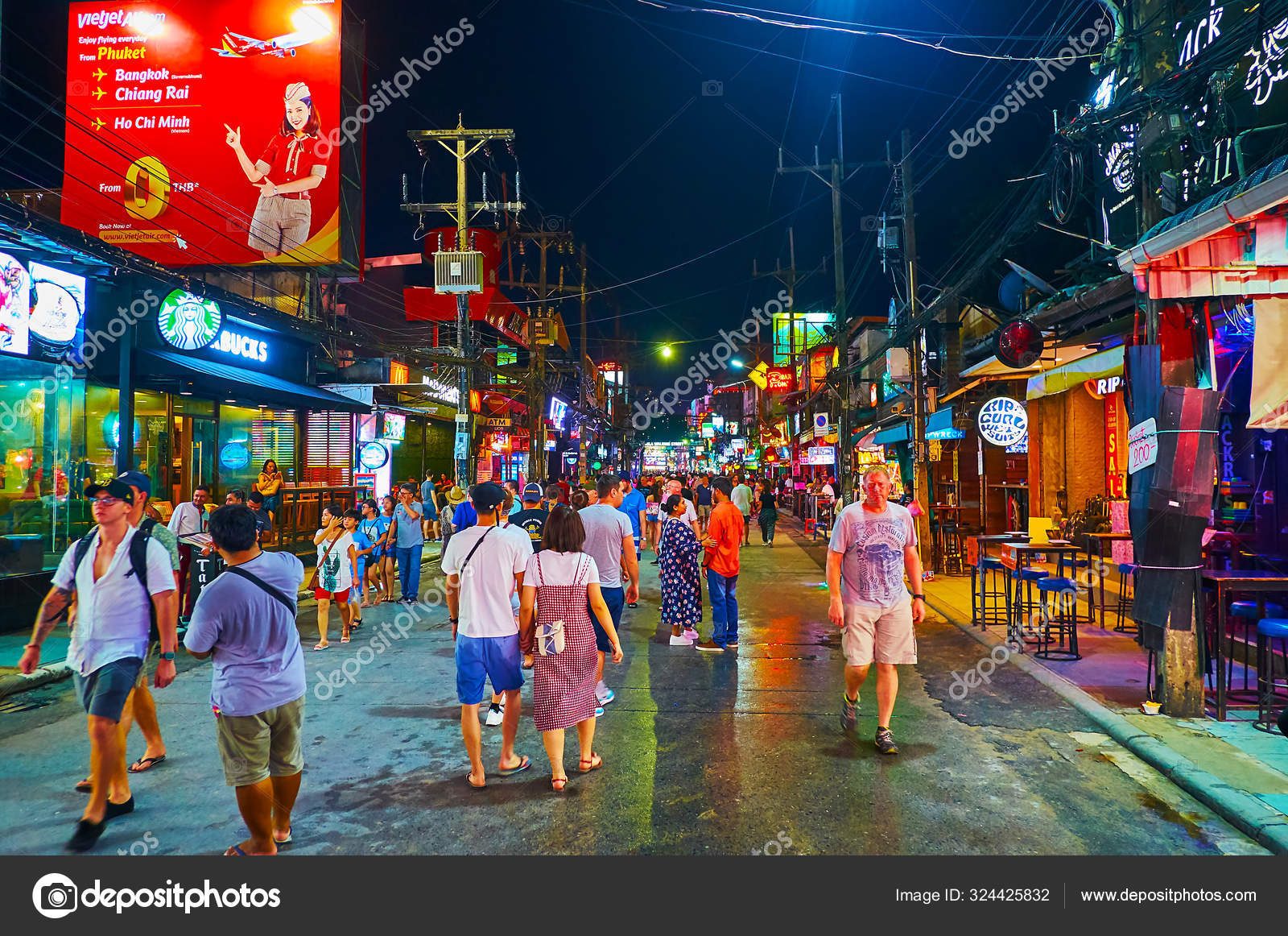 Патонг бич пхукет бангла роуд 2022. Пхукет таиланд бангла роуд. Тайланд пхукет улица бангла роуд. Патонг улица развлечений. Пиво в барах таиланда патонг.