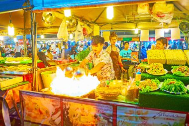 Bangla Market, Patong, Phuket, Tayland 'da yangın gösterisi