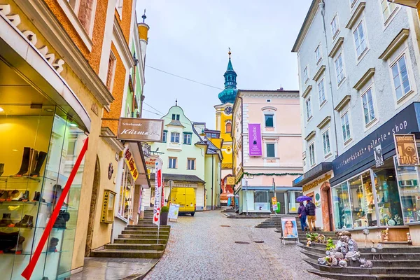 La calle comercial en la antigua Gmunden, Austria — Foto de Stock