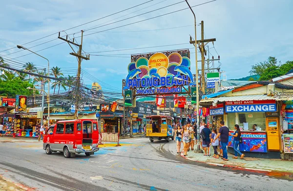 The colorful streets of Patong Beach, Phuket, Thailand — Stock Photo, Image