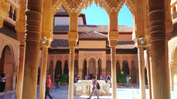 Гранада Іспанія Вересня 2019 Леви Стилі Мудехар Фонтаном Лева Оточений — стокове відео