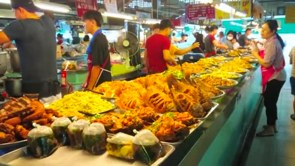 Chiang Mai Thailand Mai 2019 Tanin Market Bietet Verschiedene Gerichte — Stockvideo