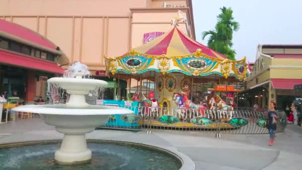 Bangkok Thaïlande Mai 2019 Carrousel Classique Petite Fontaine Dans Parc — Video