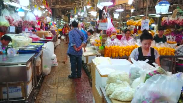 Bangkok Thailand April 2019 Alley Pak Khlong Talat Blomstermarknaden Med — Stockvideo