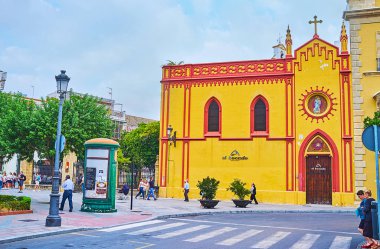 Kutsal Üçlü Kilisesi 'nin cephesi, Jerez, İspanya