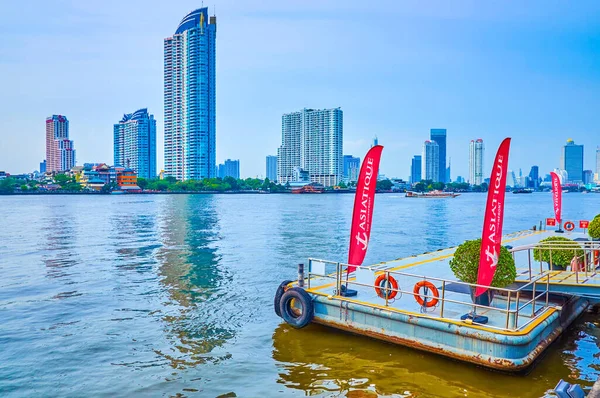 Asya parkındaki rıhtım, Bangkok, Tayland