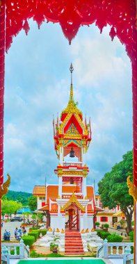 Wat Chalong, Chalong, Phuket, Tayland çan kulesi.