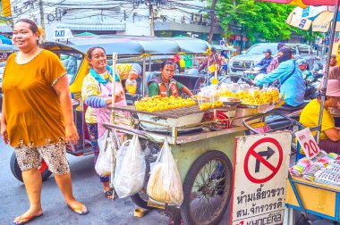 Bangkok, Tayland 'daki Çin Mahallesi' nden gelen sokak yemekleri.