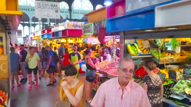 Malaga Spanje September 2019 Produce Sectie Van Atarazanas Centrale Markt — Stockvideo