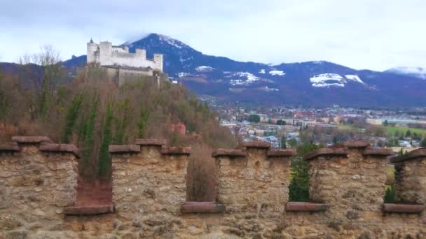 Προμαχώνας Του Richterhohe Μπροστά Από Φρούριο Hohensalzburg Στην Κορυφή Του — Αρχείο Βίντεο