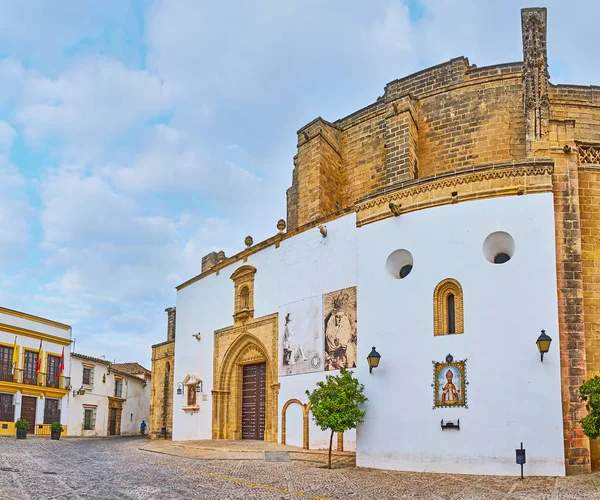 Die fassade der kirche san mateo, jerez, spanien — Stockfoto