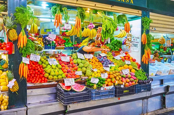 Frutas y verduras frescas en el Mercado Central de Abastos, Jerez, Sp —  Fotos de Stock