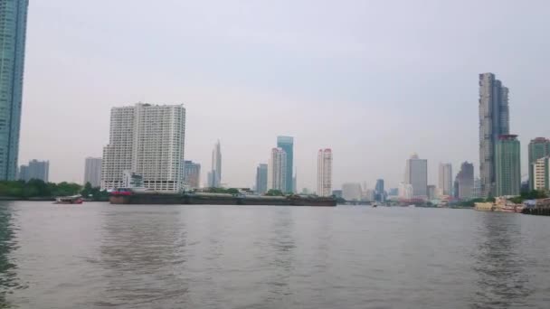 Splendida Vista Sulla Moderna Bangkok Con Numerosi Grattacieli Vecchia Chiatta — Video Stock