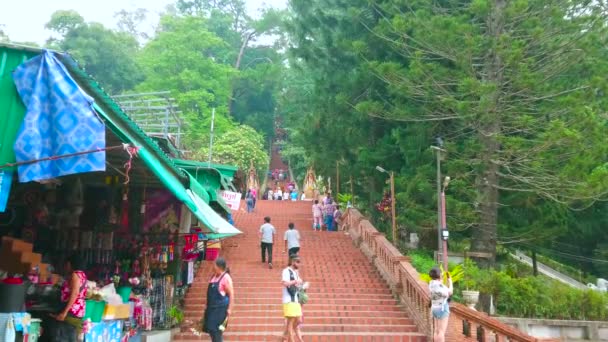 Chiang Mai Thailand Maj 2019 Turistmarknaden Vid Sluttningen Doi Suthep — Stockvideo