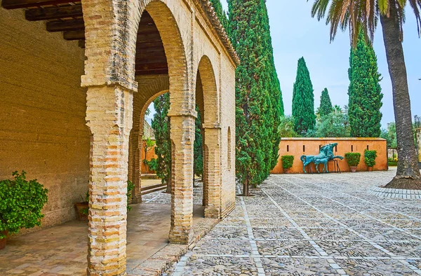 Arcade de la mezquita, Alcázar, Jerez, España — Foto de Stock