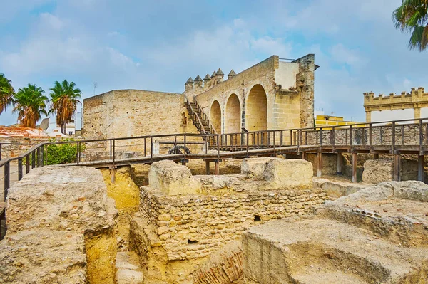 Alcazar topraklarındaki harabeler, Jerez, İspanya — Stok fotoğraf