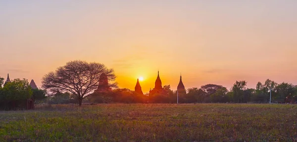 Panorama Bagan při západu slunce, Myanmar — Stock fotografie