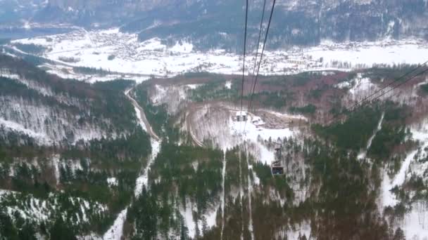 Obertraun Austria Febrero 2019 Dachstein Krippenstein Paseo Tranvía Aéreo Con — Vídeo de stock