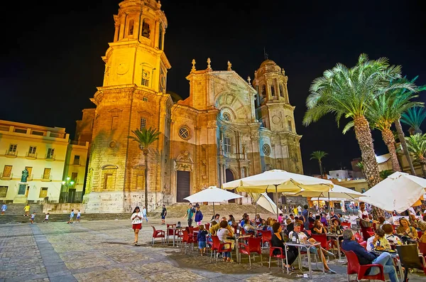 Kvällen i Cadiz, Spanien — Stockfoto